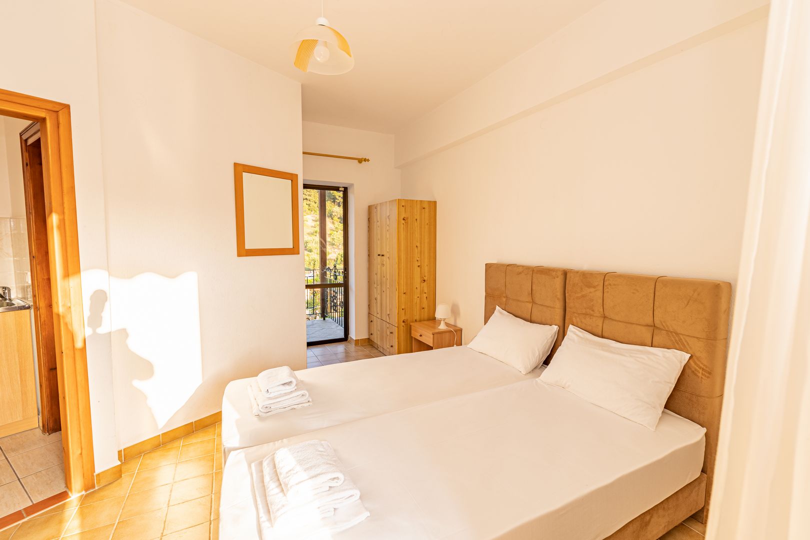 Skioni Studios - Double Sea View