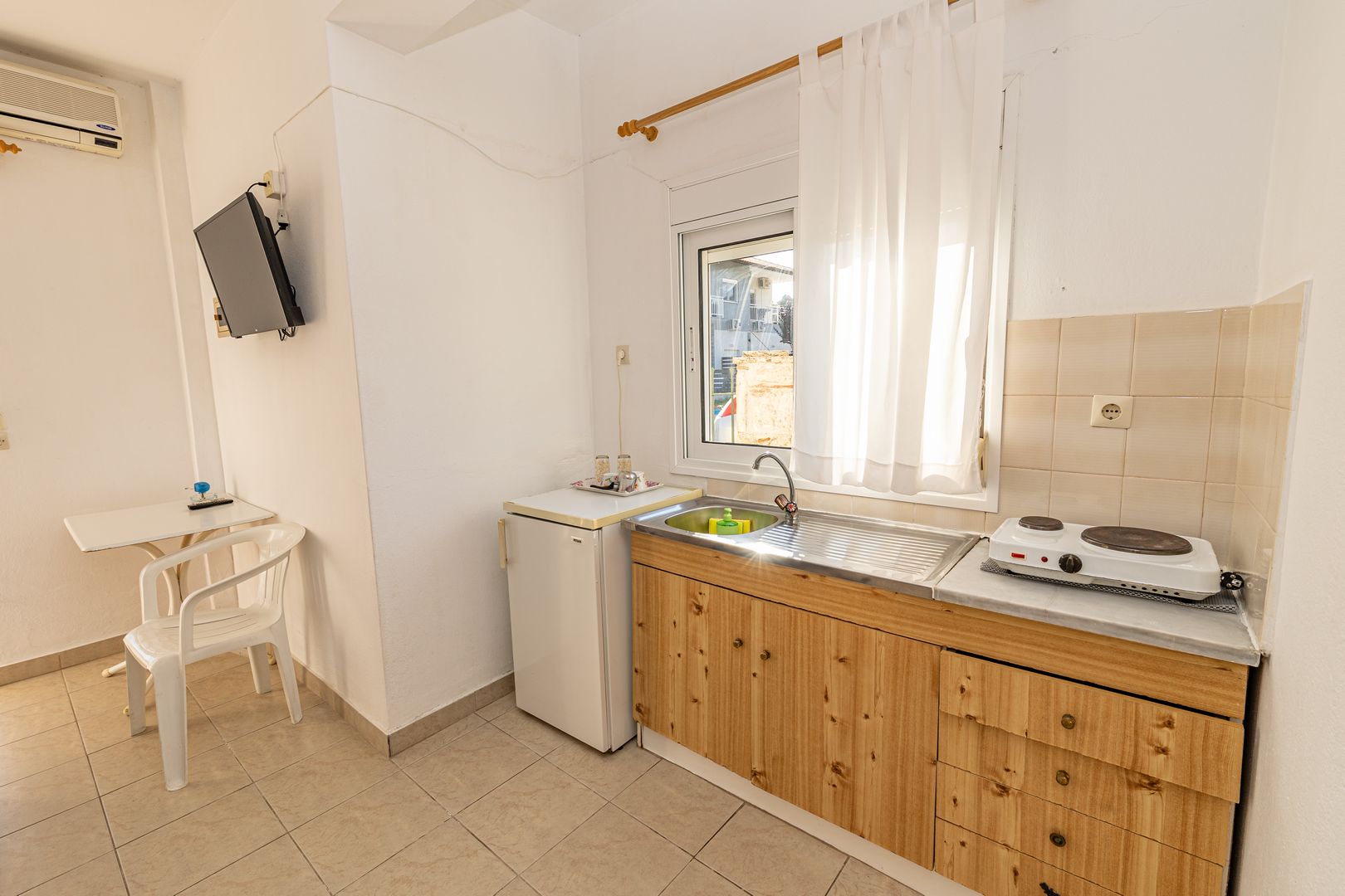 Skioni Studios - Double with Terrace