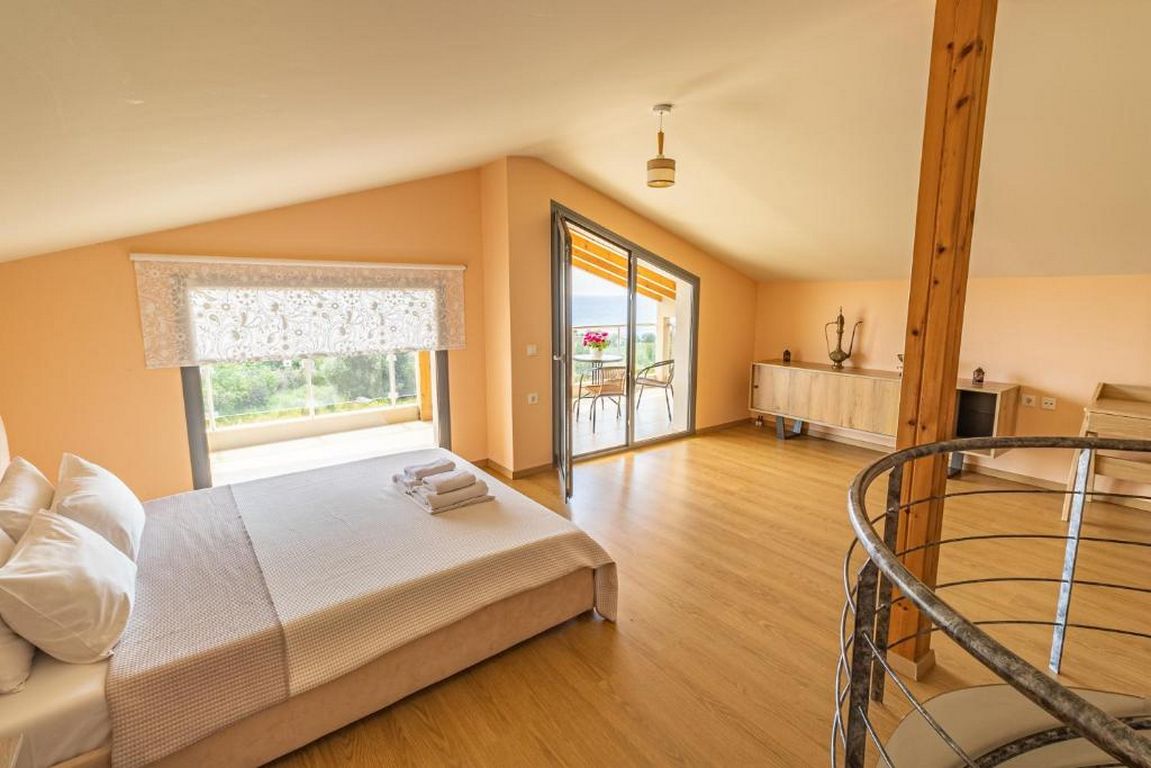 Villa Dina