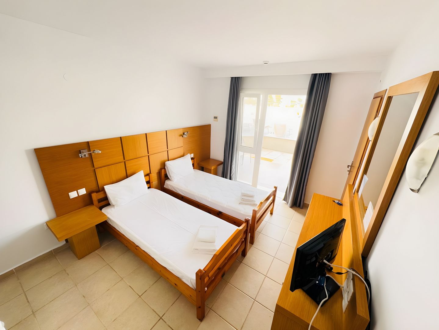 Haris Hotel - Double Room