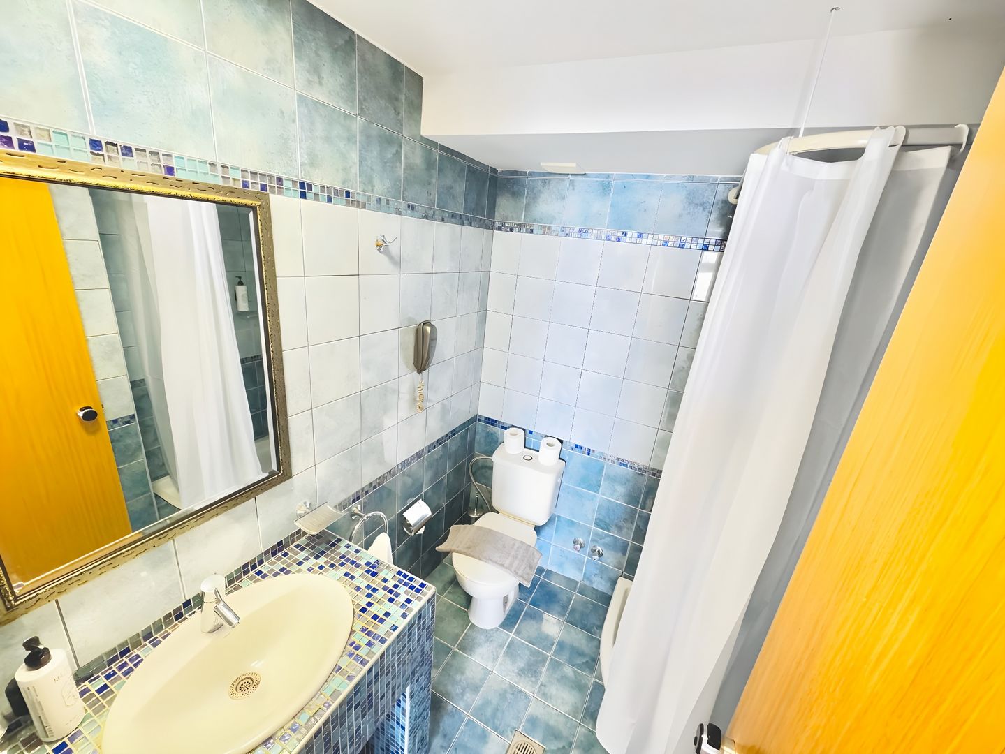 Haris Hotel - Double Room