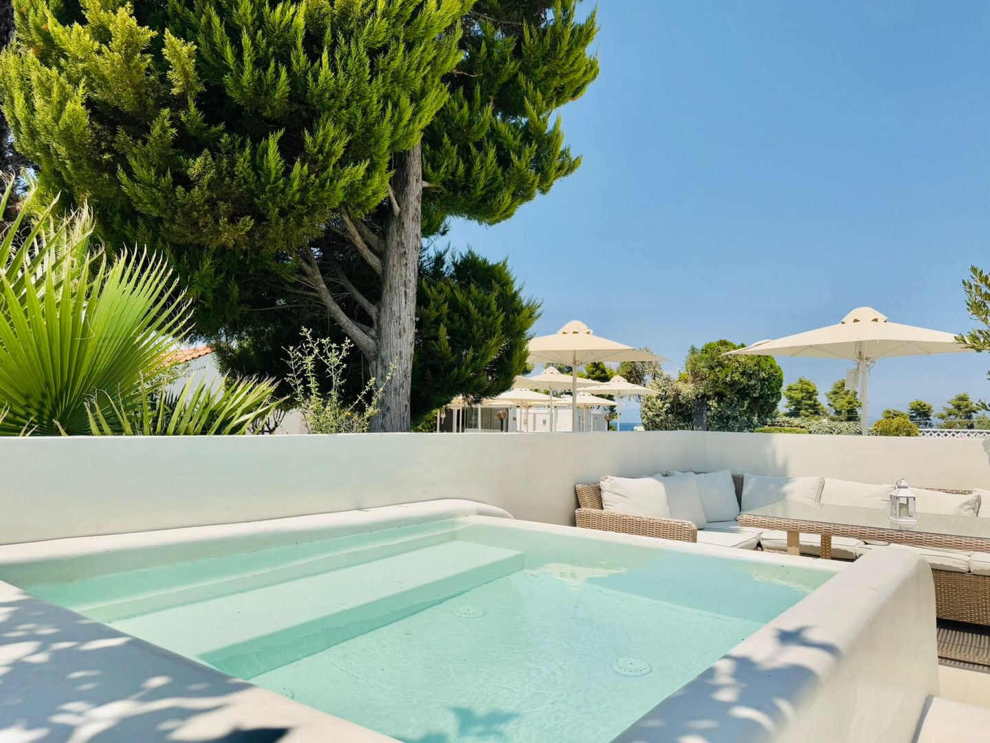 Haris Hotel - Superior Suite with Private Pool