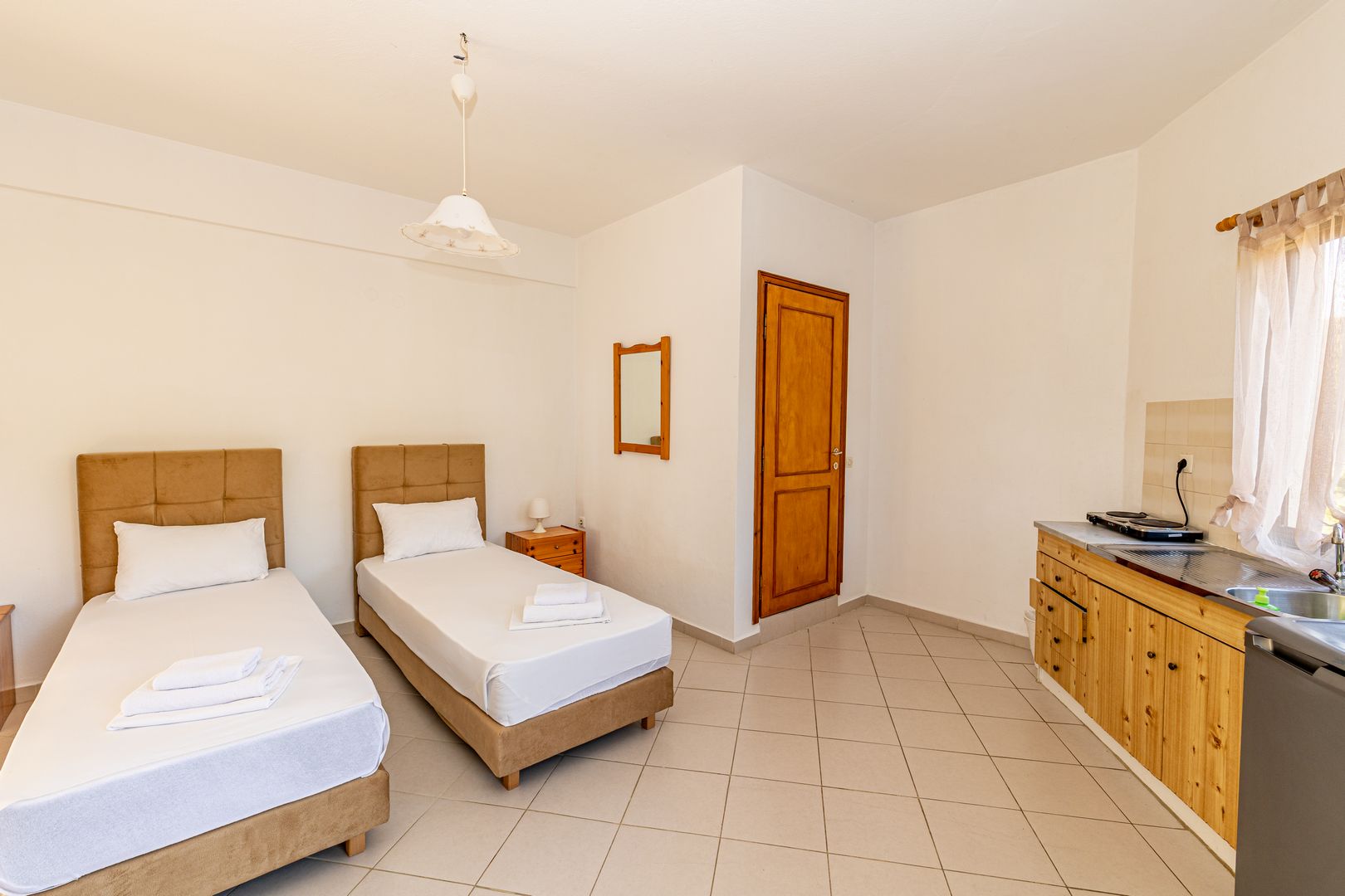 Skioni Studios - Triple room Sea View